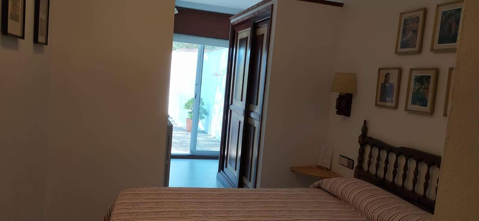 Hostal Sa Barraca - Adults Only เบกูร์ ภายนอก รูปภาพ