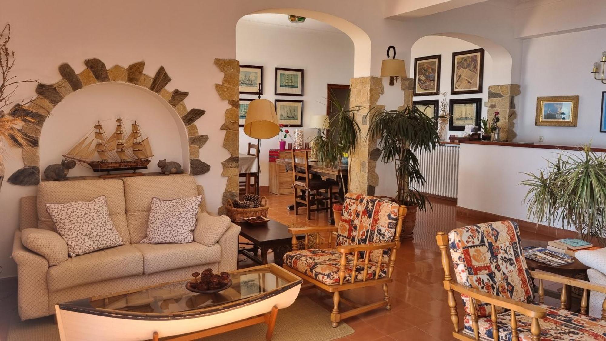 Hostal Sa Barraca - Adults Only เบกูร์ ภายนอก รูปภาพ