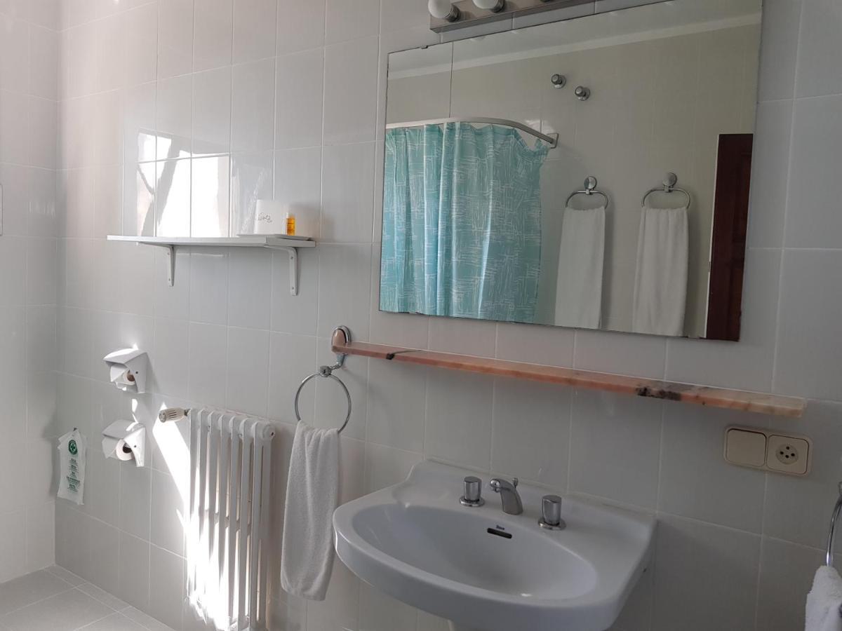 Hostal Sa Barraca - Adults Only เบกูร์ ภายนอก รูปภาพ